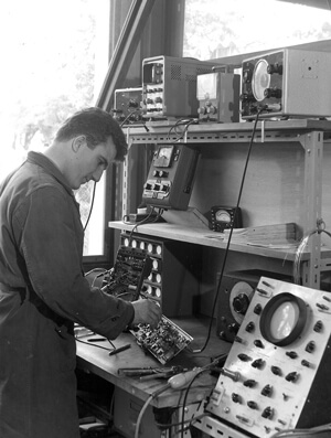 Contrôle de tensions d'un amplificateur